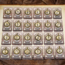 Загрузить изображение в средство просмотра галереи, Norse / Elder Futhark Rune Pendant | Hibernacula