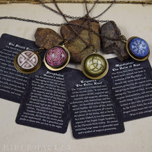 Загрузить изображение в средство просмотра галереи, Triquetra, Trinity Knot -- Celtic Talisman | Hibernacula | Hibernacula