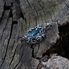 Загрузить изображение в средство просмотра галереи, Wild Blue -- Raw Druzy Labradorite & Silver Pendant | Hibernacula