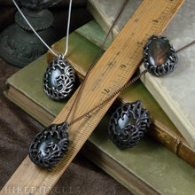Загрузить изображение в средство просмотра галереи, Aurora -- Labradorite Amulet in Bronze or Silver | Hibernacula