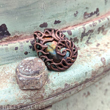 Загрузить изображение в средство просмотра галереи, Aurora -- Labradorite Amulet in Bronze or Silver | Hibernacula