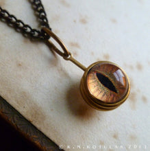 Загрузить изображение в средство просмотра галереи, Spherical Numina Iris Pendant -- Lynx, Small | Hibernacula