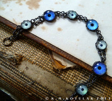 Загрузить изображение в средство просмотра галереи, Twilight Approaches -- Numina Iris Bracelet | Hibernacula