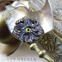 Загрузить изображение в средство просмотра галереи, God's Eye -- Iris Pendant in Bronze or Silver | Hibernacula