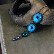 Загрузить изображение в средство просмотра галереи, Terra Incognita -- Numina Iris Necklace | Hibernacula