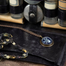 Загрузить изображение в средство просмотра галереи, The Yellow Sign -- Glyph of Madness Pendant | Hibernacula