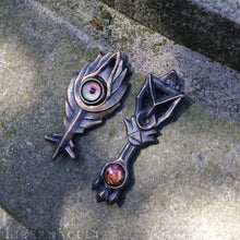 Загрузить изображение в средство просмотра галереи, Key of the Crucible  -- Pendant in Bronze | Hibernacula
