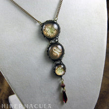 Загрузить изображение в средство просмотра галереи, Totemic Necklace -- Animal Totem Spirits Necklace | Hibernacula
