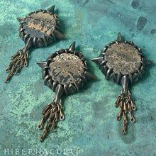 Загрузить изображение в средство просмотра галереи, Journey Stone -- Compass Rose Dendritic Jasper Pendant in Bronze or Silver | Hibernacula

