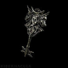 Загрузить изображение в средство просмотра галереи, Key of Hecate -- Pendant in Bronze or Silver | Hibernacula
