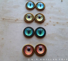 Load image into Gallery viewer, Numina Iris Earrings -- Animal Eye Variations | Hibernacula
