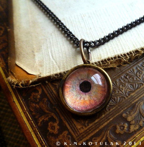 Iris Charm -- Lion / Medium Pendant | Hibernacula