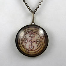 Загрузить изображение в средство просмотра галереи, The Magic Circle of Solomon -- Brass Pendant | Hibernacula
