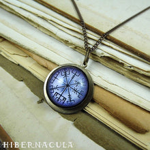 Загрузить изображение в средство просмотра галереи, The Vegvísir Compass -- Norse Talisman | Hibernacula
